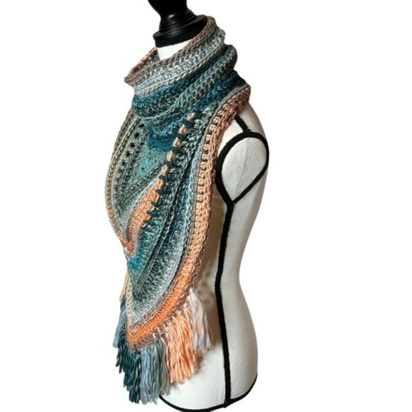 Handcrafted Crochet Cowl Neck Scarf With Fringe New Handmade by Seller Knit - Picture 7 of 16
